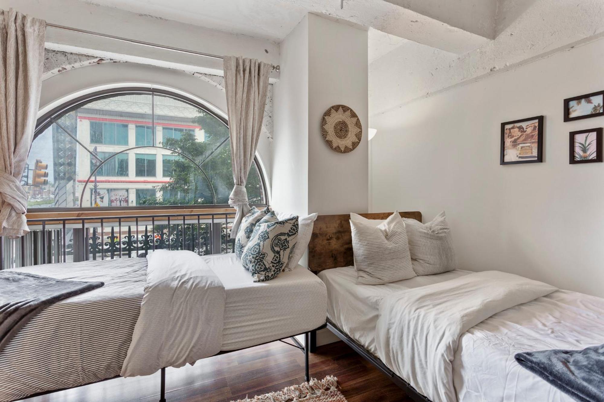 Sleeps 4! 2Br, Gym, Free Parking, Close To Major Attractions Philadelphia Exterior photo