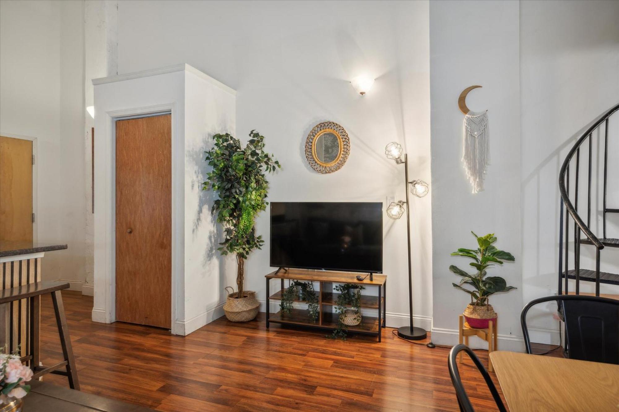 Sleeps 6! 2 Bedrm, Gym, Close To Major Attractions Apartment Philadelphia Exterior photo