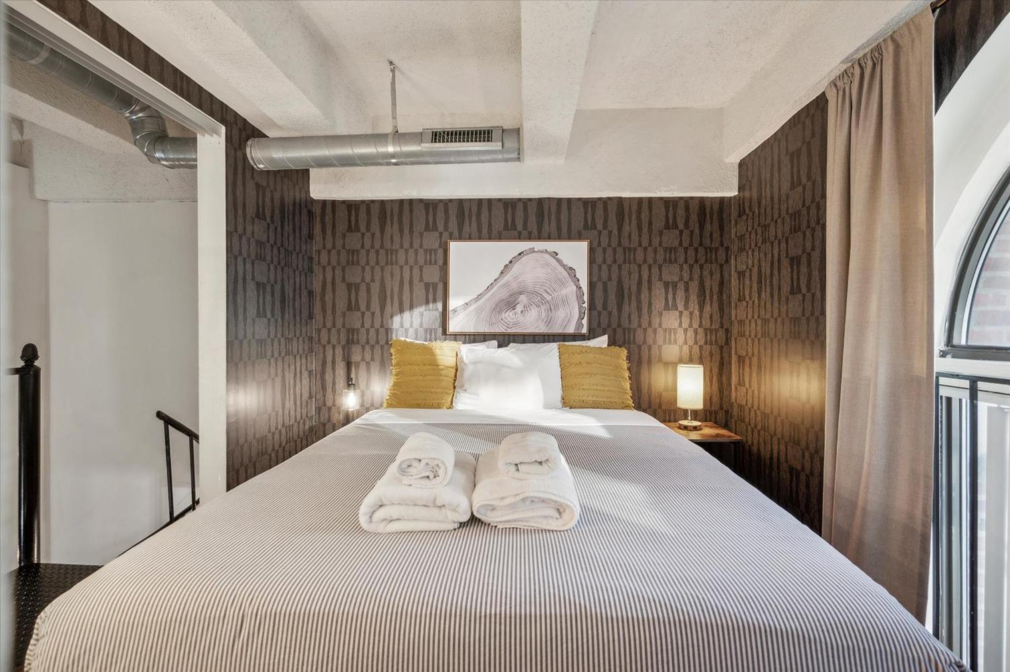 Sleeps 4! 2Br, Gym, Free Parking, Close To Major Attractions Philadelphia Exterior photo